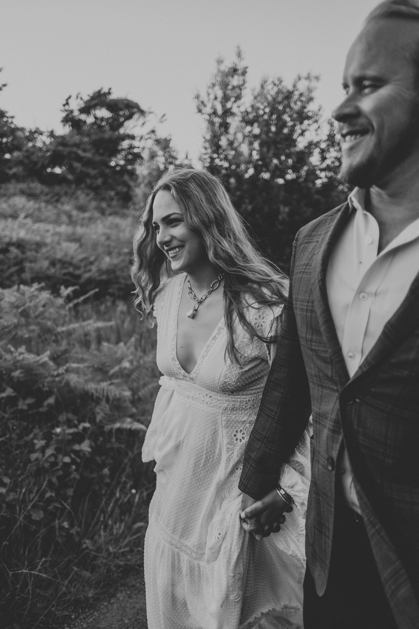 Hannah and Matt’s Wild Irish Journey at Minard Castle and Conor Pass 17 01 26
