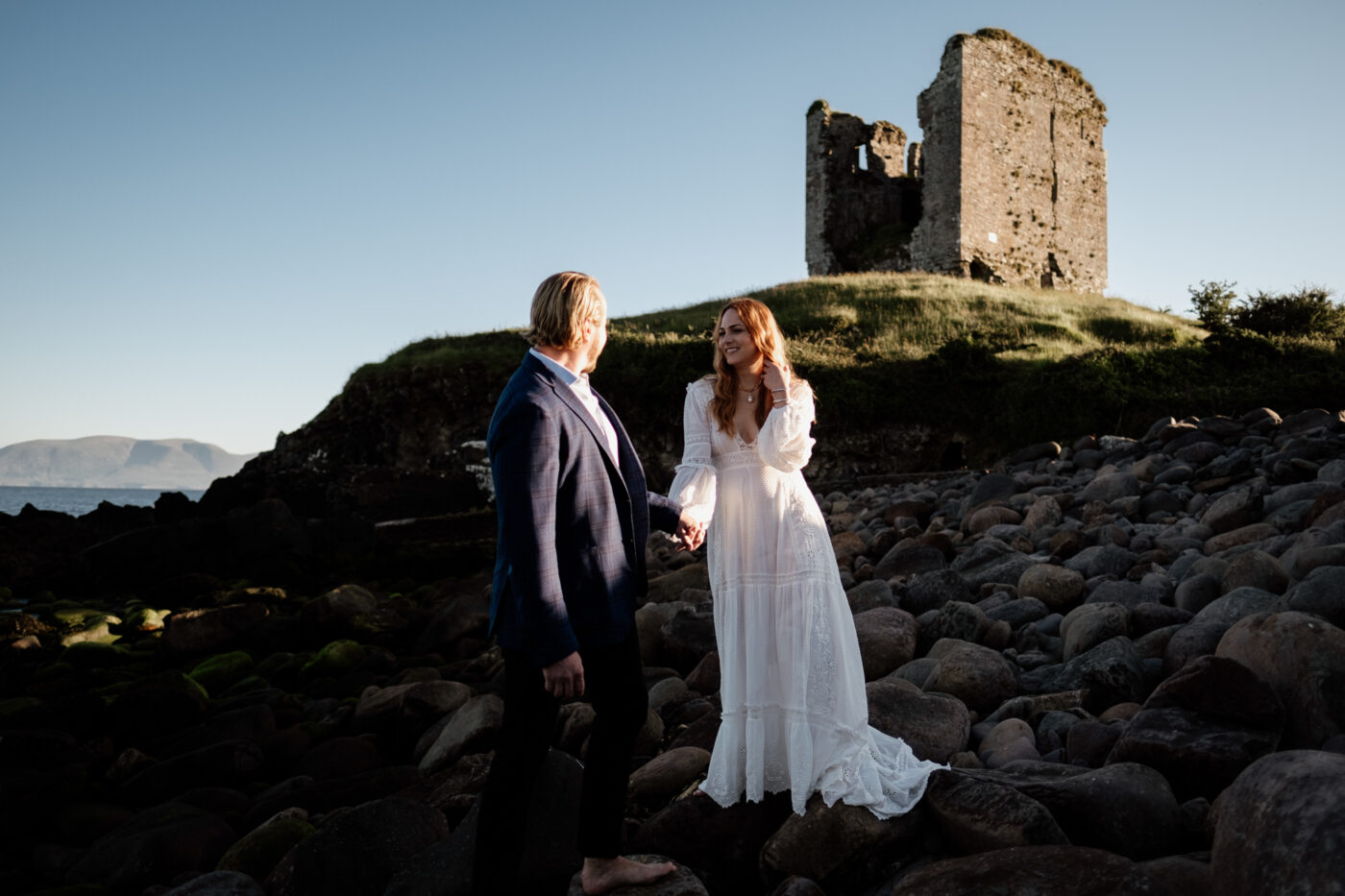 Hannah and Matt’s Wild Irish Journey at Minard Castle and Conor Pass 20 01 32