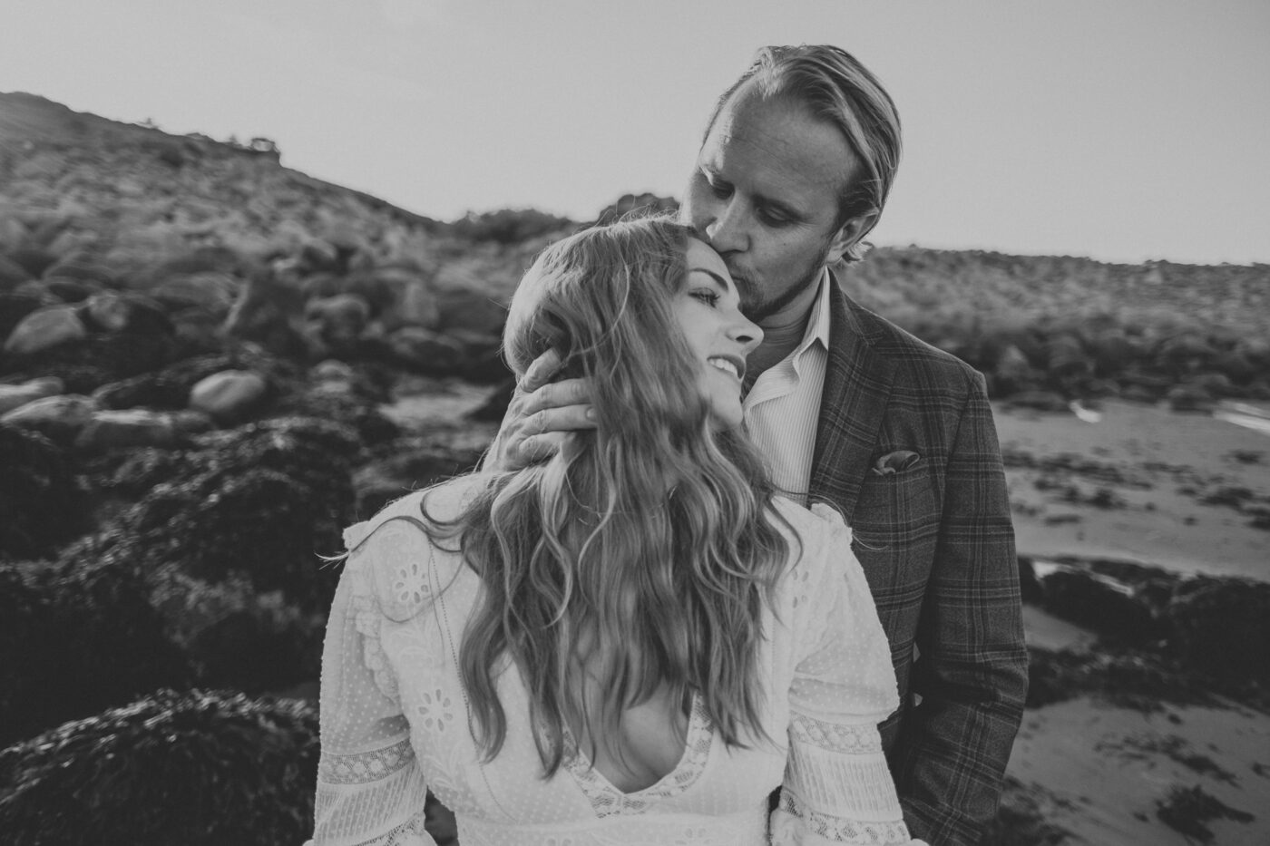 Hannah and Matt’s Wild Irish Journey at Minard Castle and Conor Pass 25 01 43 1