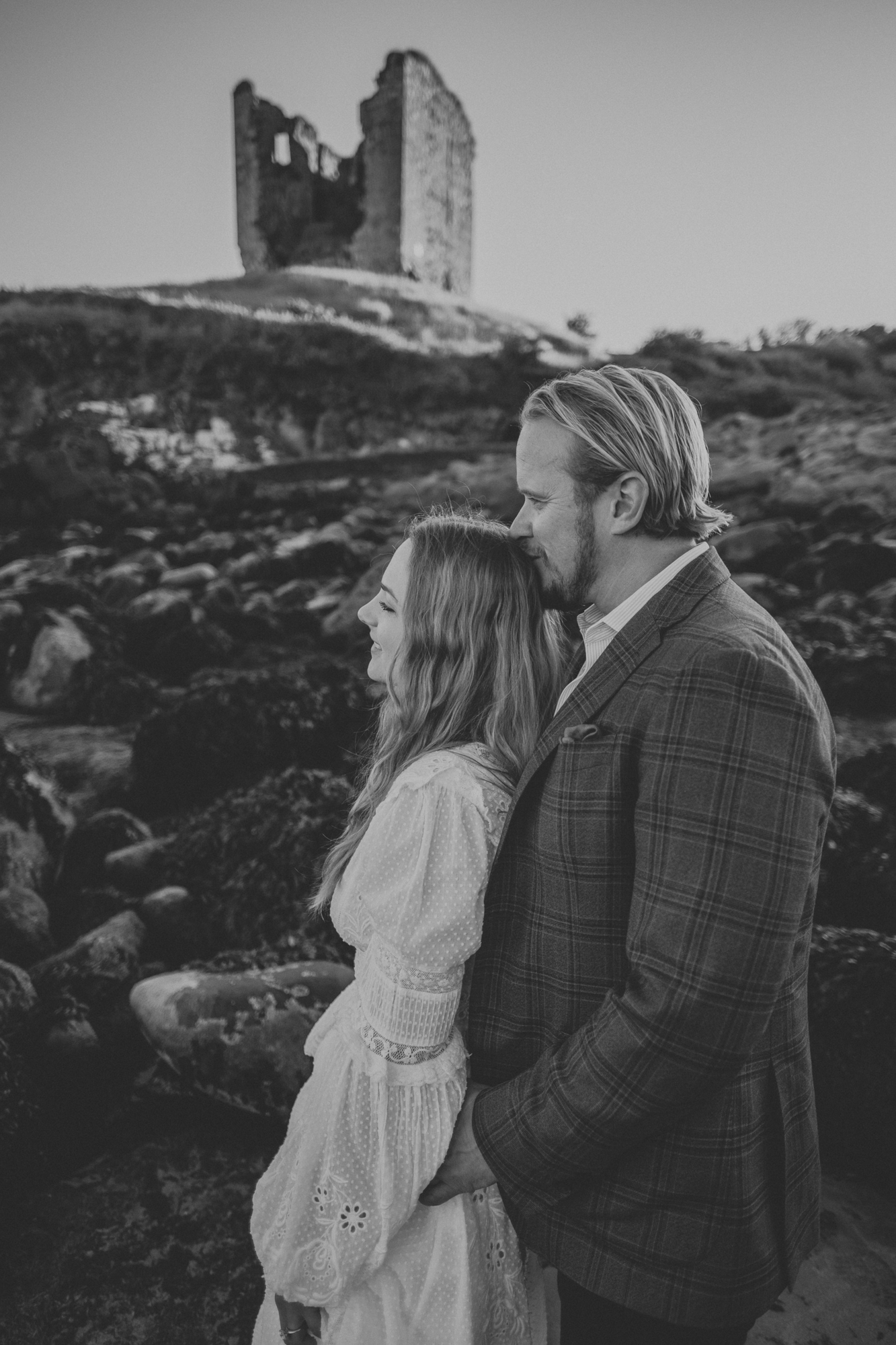 Hannah and Matt’s Wild Irish Journey at Minard Castle and Conor Pass 28 01 51 1
