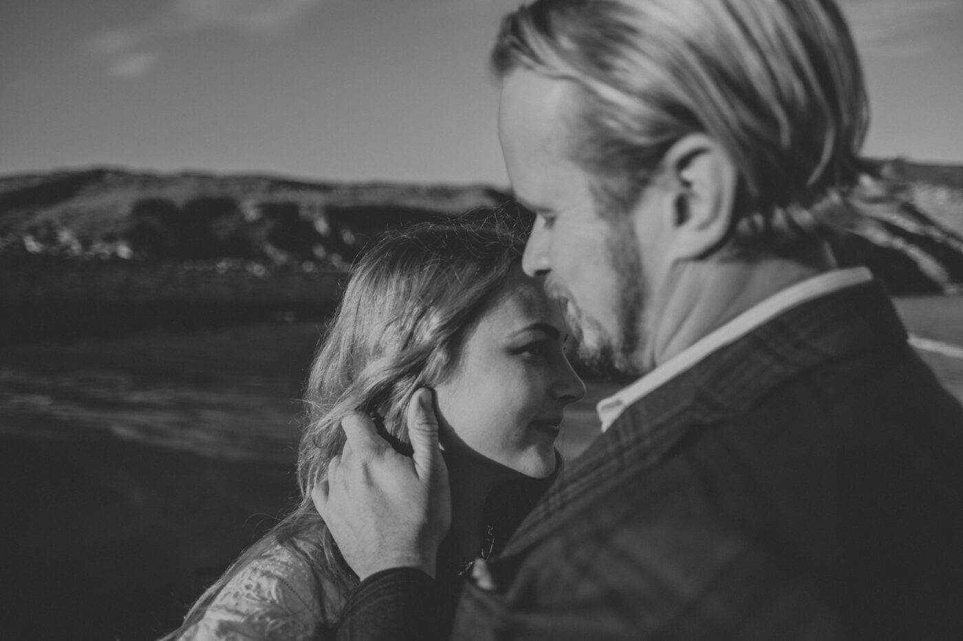 Hannah and Matt’s Wild Irish Journey at Minard Castle and Conor Pass 45 01 94