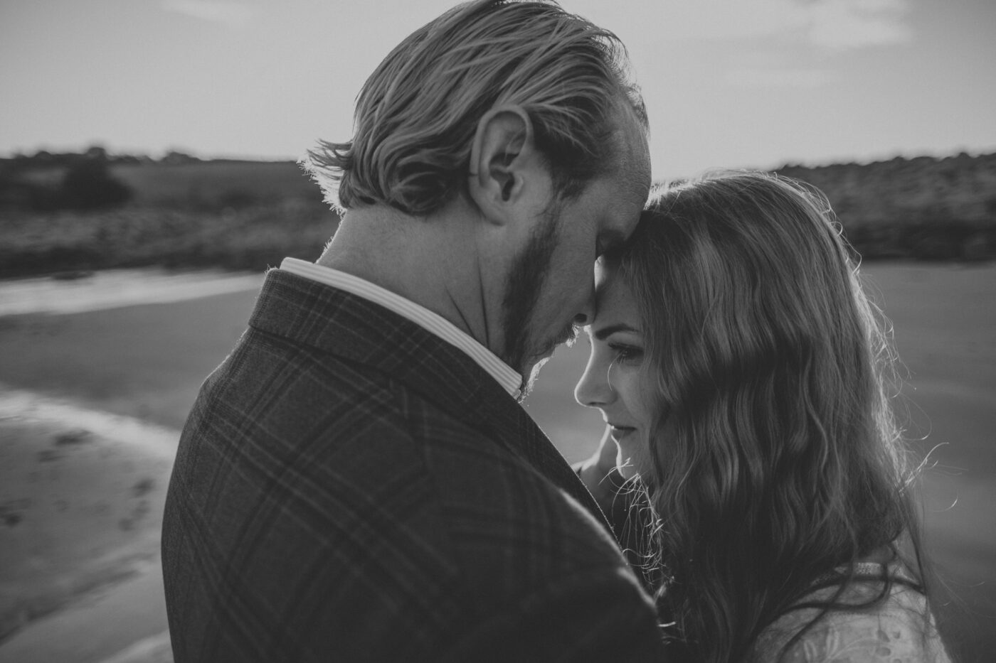 Hannah and Matt’s Wild Irish Journey at Minard Castle and Conor Pass 44 01 96 1